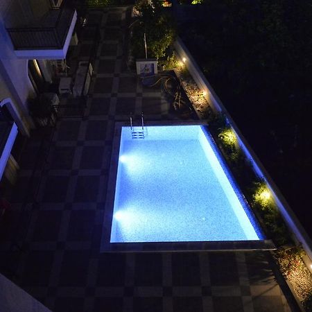Posto Capitano C Group Apartment Kotor Luaran gambar