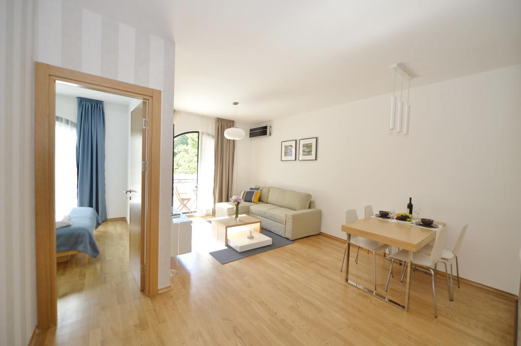 Posto Capitano C Group Apartment Kotor Luaran gambar