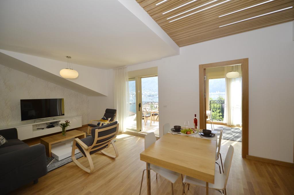 Posto Capitano C Group Apartment Kotor Luaran gambar