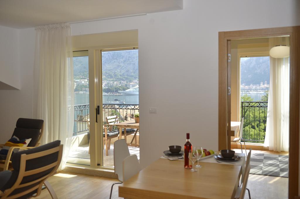 Posto Capitano C Group Apartment Kotor Luaran gambar